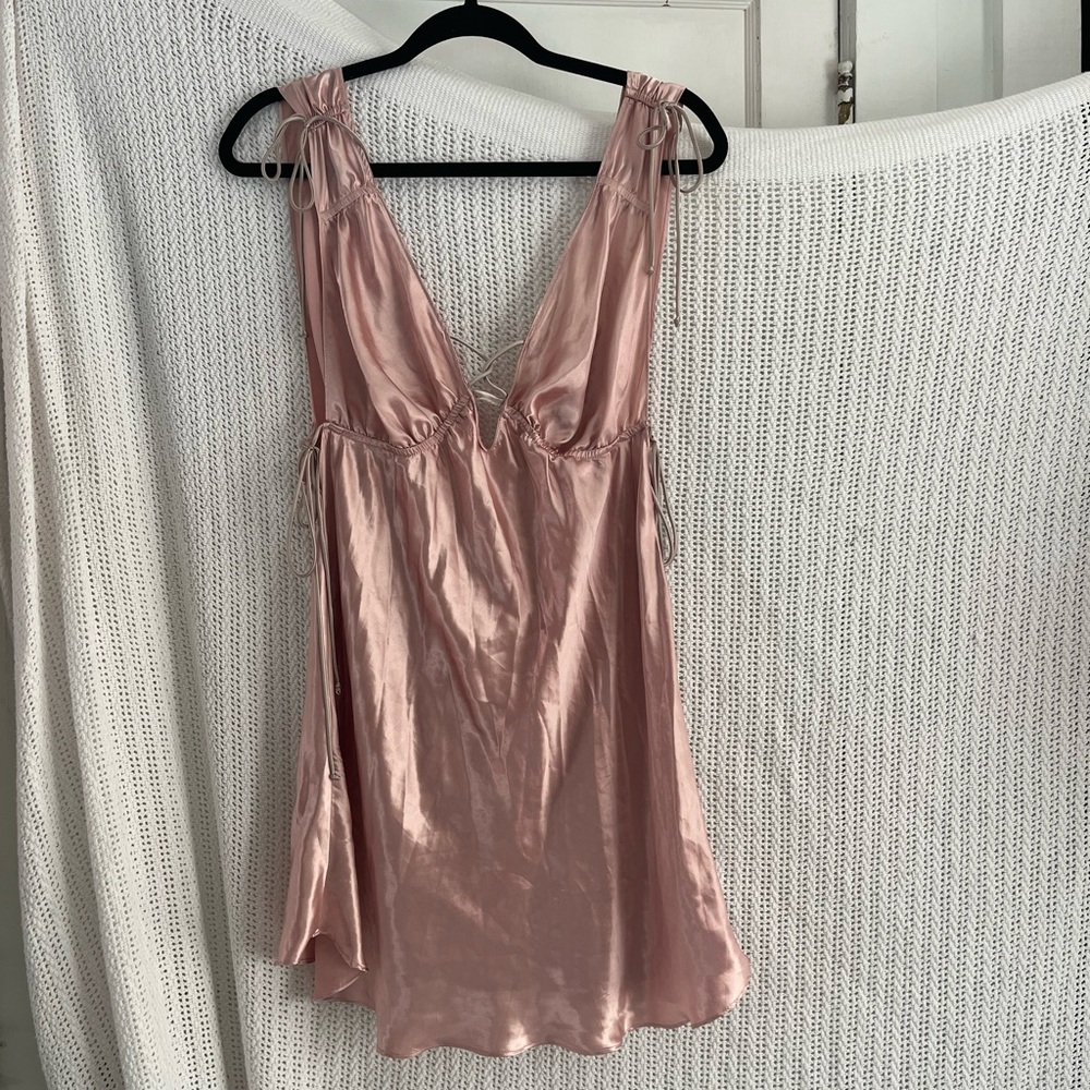 💖SILKY BABY PINK SLIP DRESS💖